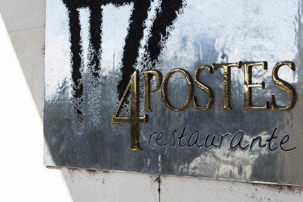 Los Cuatro Postes