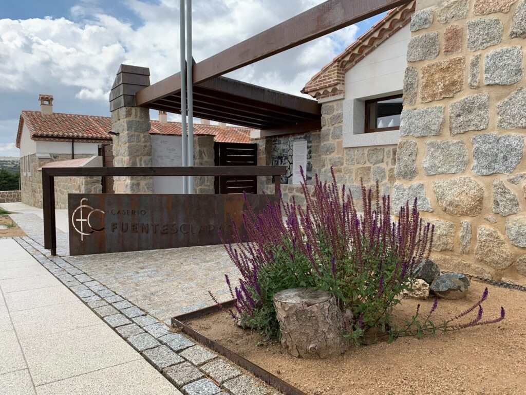 Caserío Fuentesclaras